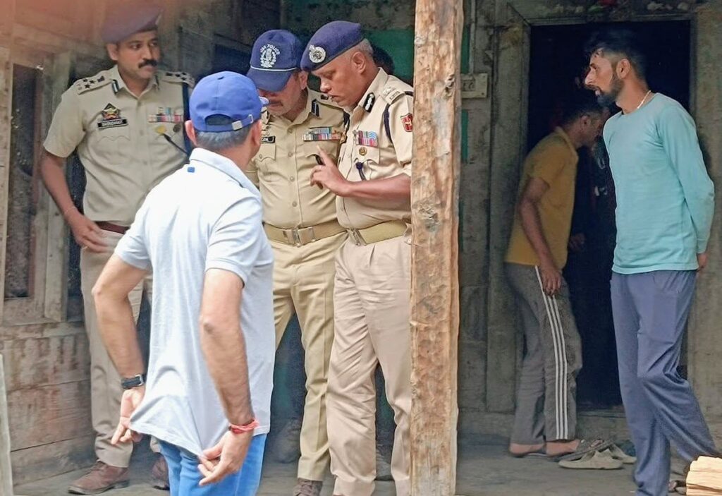 IGP Jammu, Senior Officials Visit Families Affected by Chisoti Tragedy